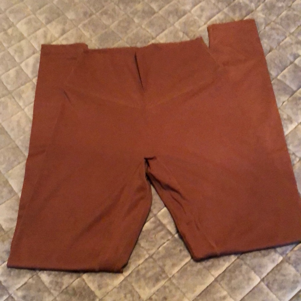 Balance Athletica brown cloud legging. Size small